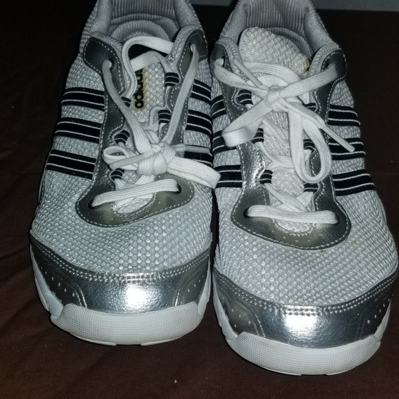 adidas running cushion